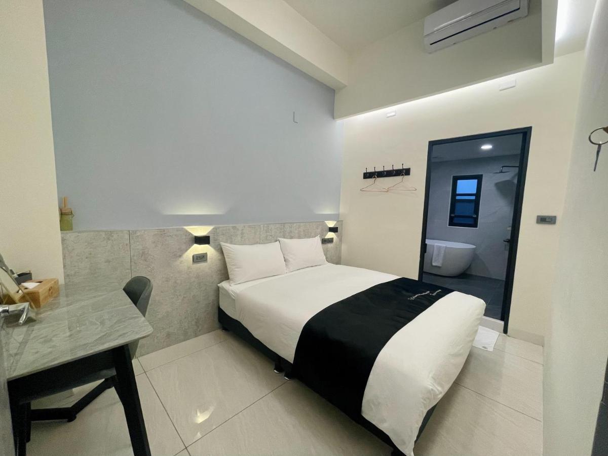 Six Seasons Inn - Qian He Tainan Zewnętrze zdjęcie